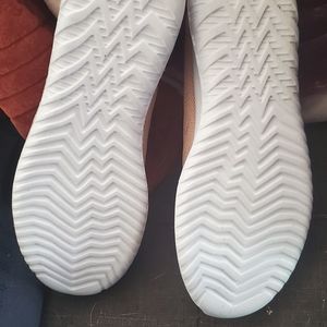 Womens size 9 pink slip on sneakers